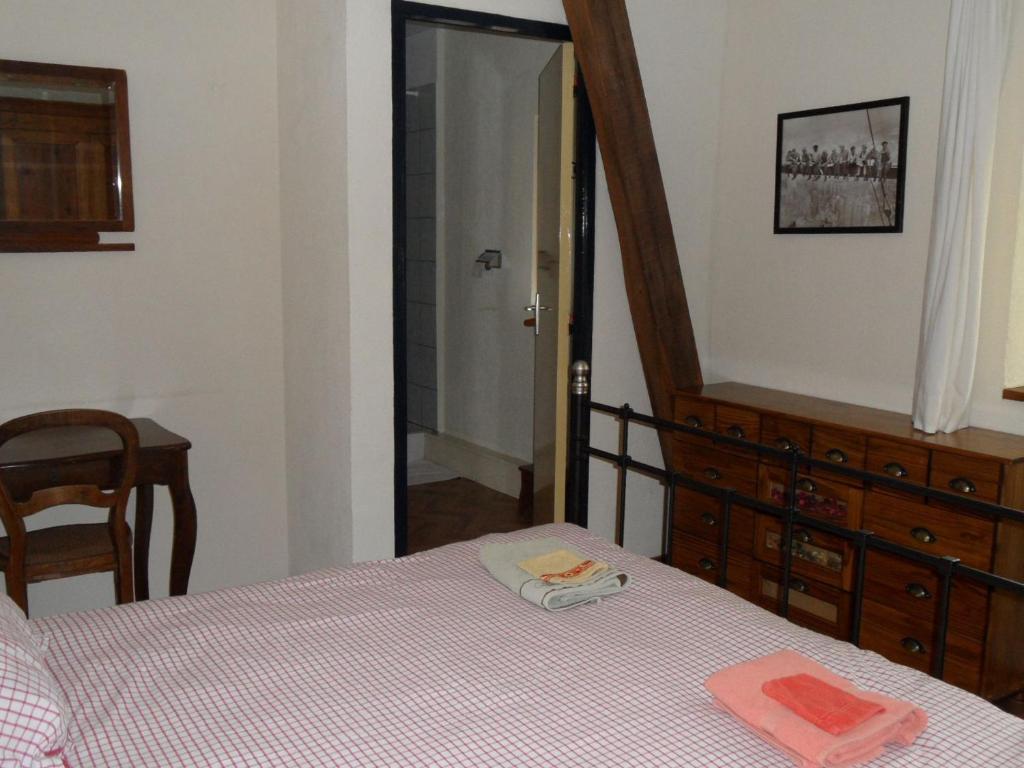 Chambres D'Hotes Domaine Du Bourg Gannay-sur-Loire Camera foto